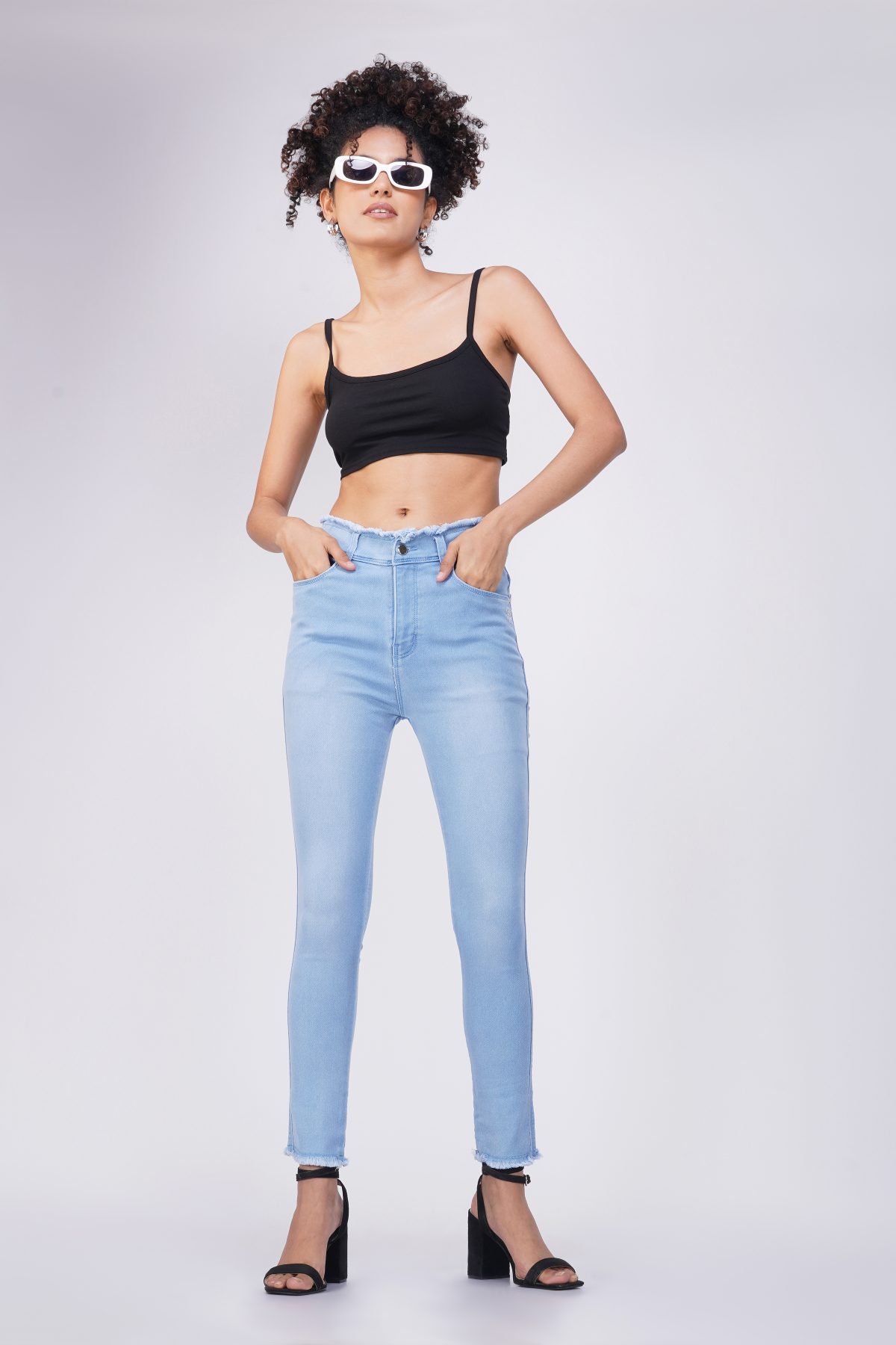 ICE BLUE SLIM FIT HIGH-RISE STRETCHABLE DENIM JEGGINGS